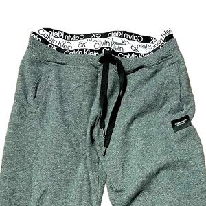 Soft and comfortable Calvin Klein sweats